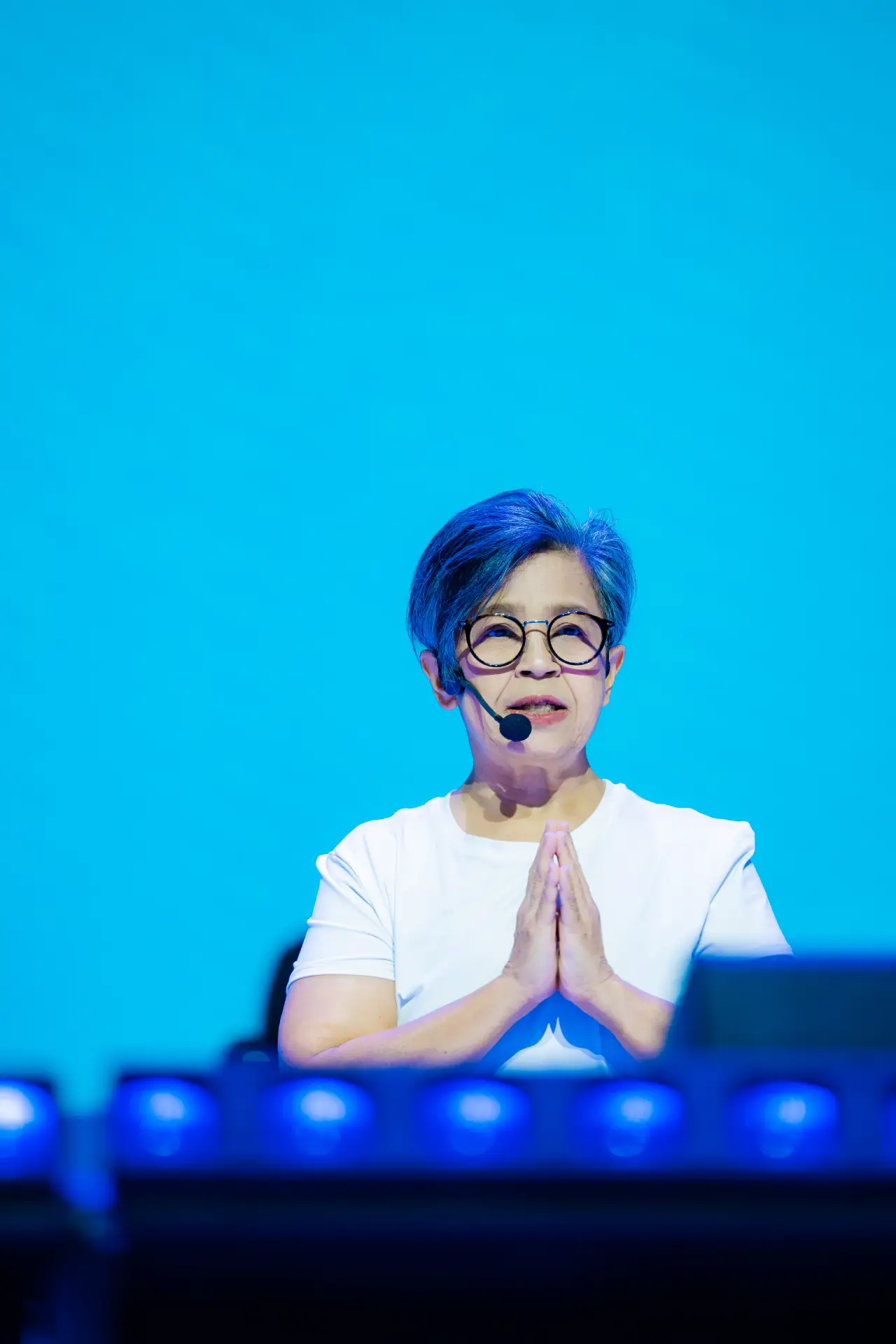 Mona Jahja: Menemukan Makna "Pulang" Lewat Yoga